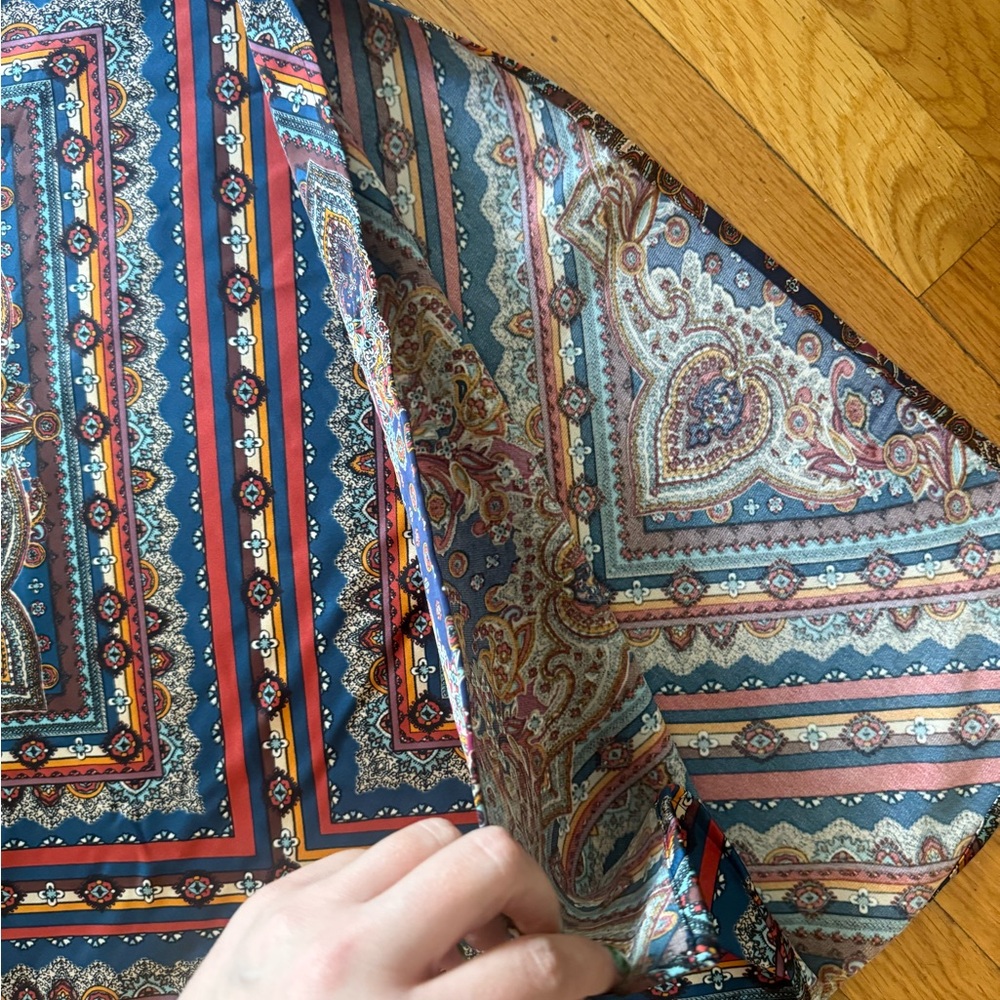 Silky printed maxi skirt - Picture 3 of 4